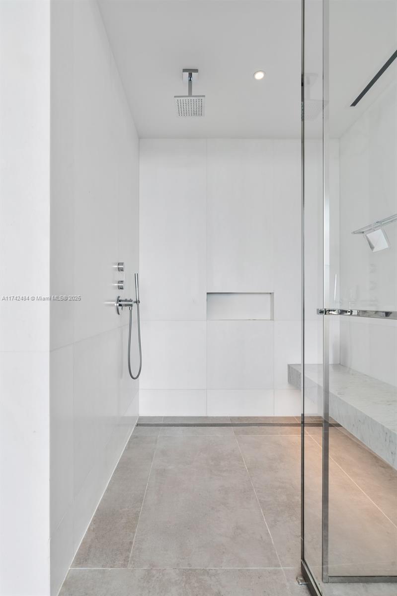 2000 OCEAN CONDO - Residential