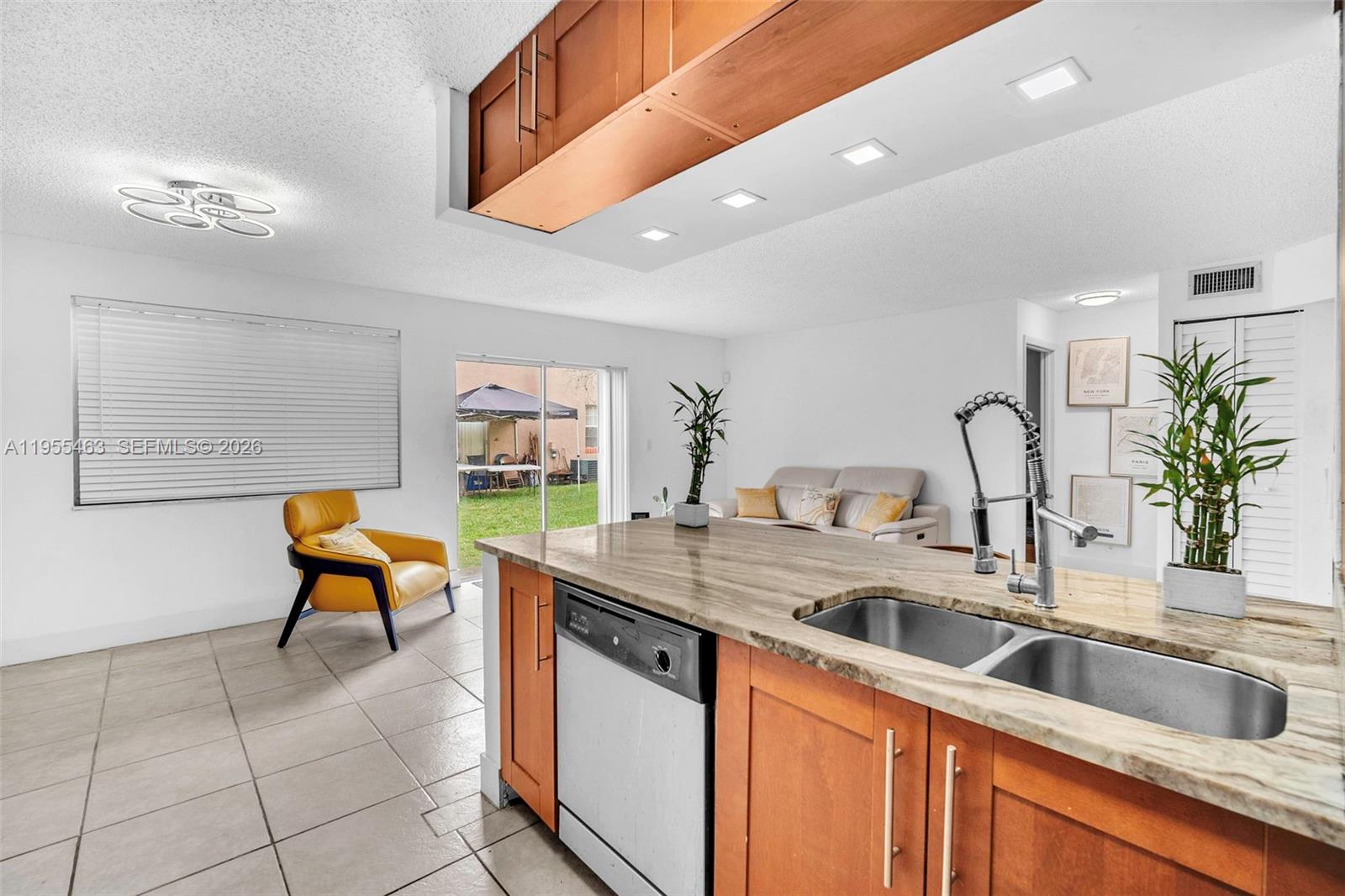 WINDMILL LAKES II CONDO - Residential