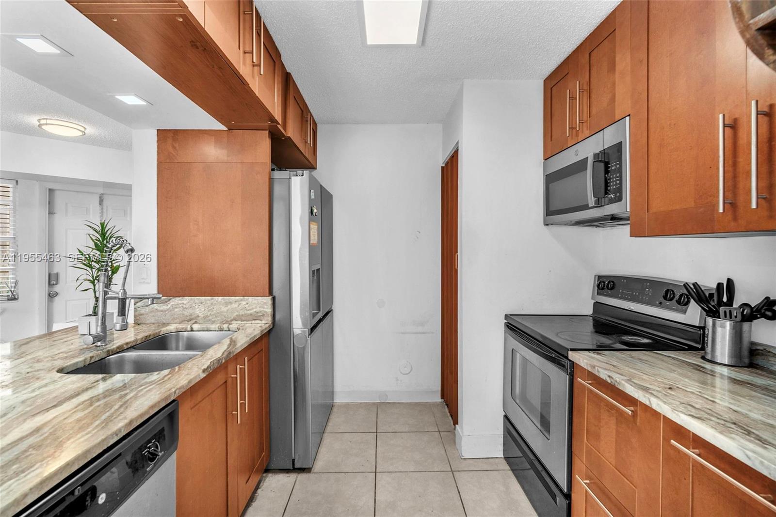 WINDMILL LAKES II CONDO - Residential