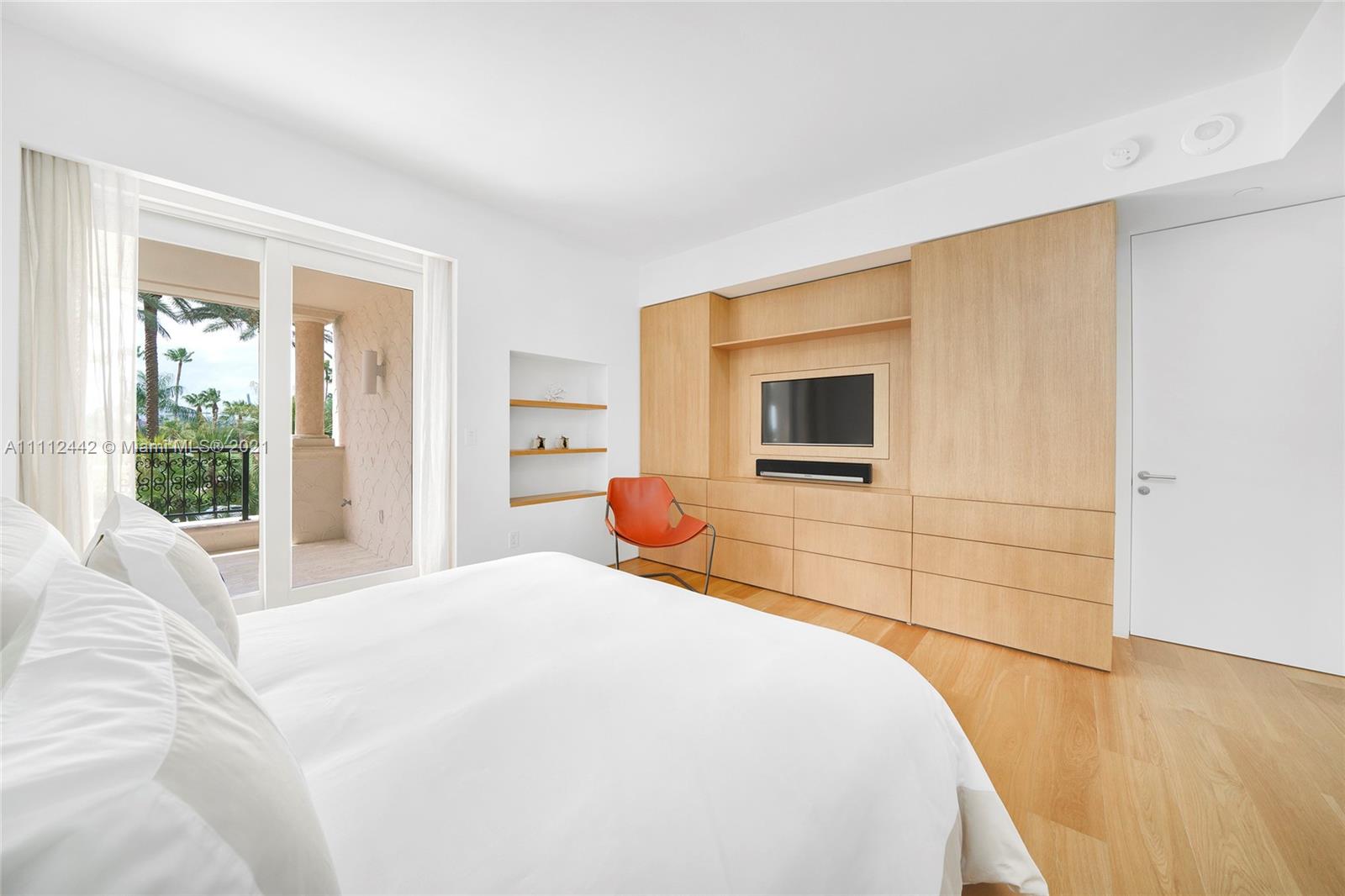 OCEANSIDE FISHER ISL COND - Residential