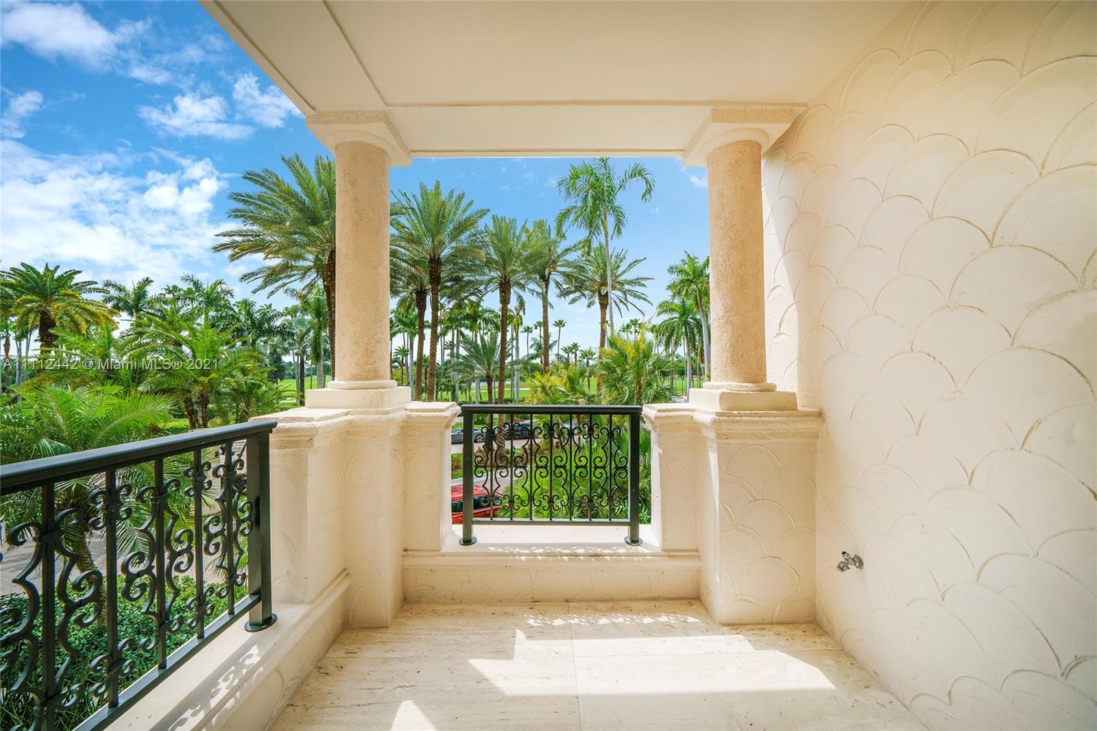 OCEANSIDE FISHER ISL COND - Residential