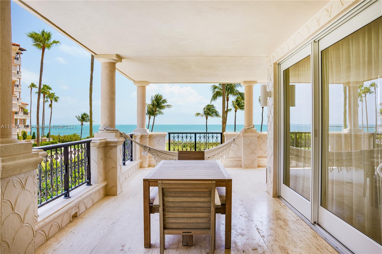 OCEANSIDE FISHER ISL COND - Residential