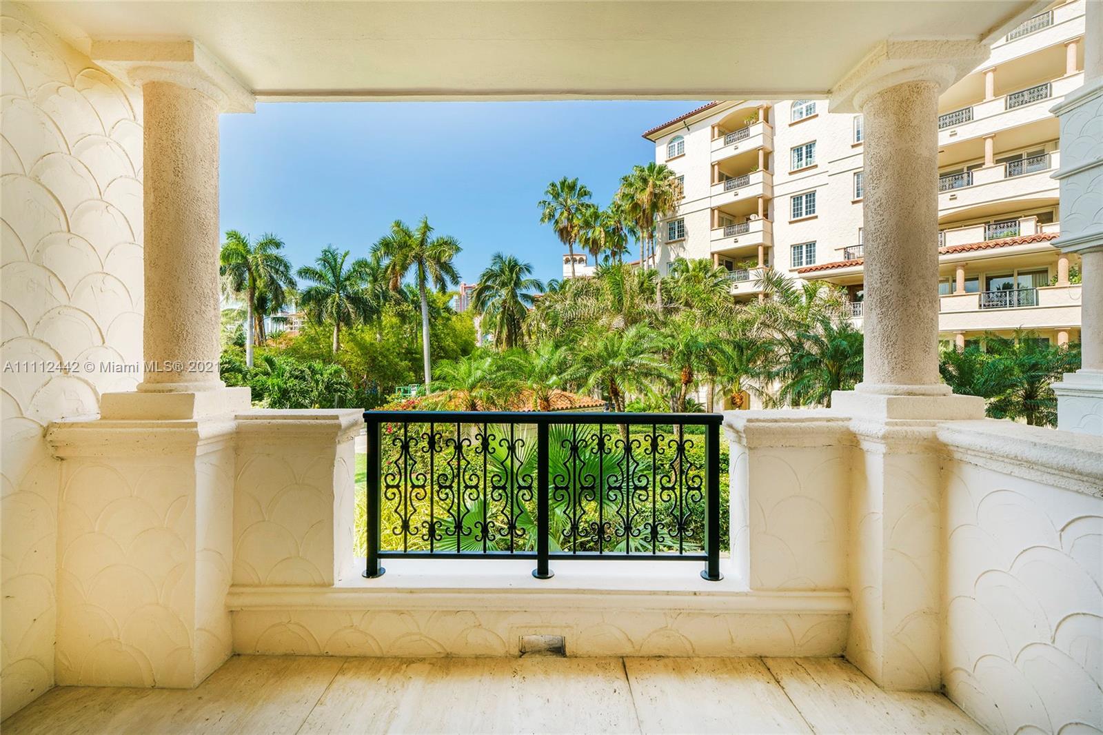 OCEANSIDE FISHER ISL COND - Residential