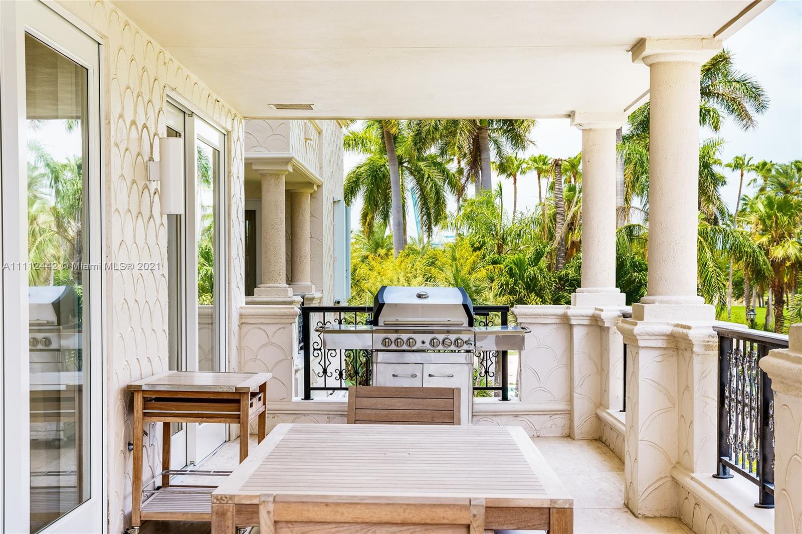 OCEANSIDE FISHER ISL COND - Residential