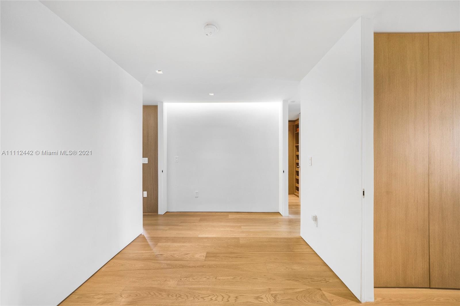 OCEANSIDE FISHER ISL COND - Residential