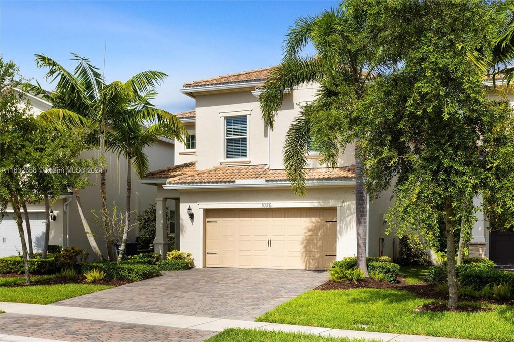 Photo of 1036 Banyan Dr, Hollywood, FL 33021 (MLS # A11632338)