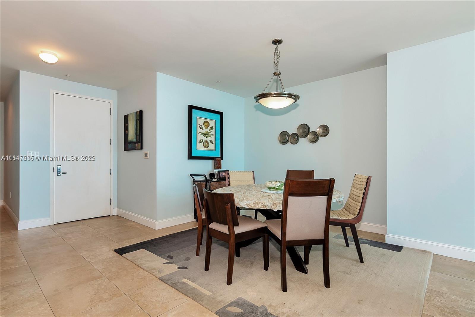 CONTINUUM ON SOUTH BEACH - Residential