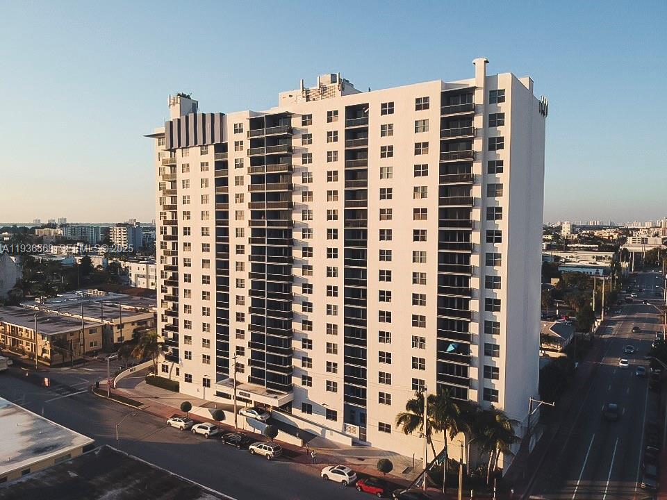 401 BLU OF NORTH BEACH CO - Residential