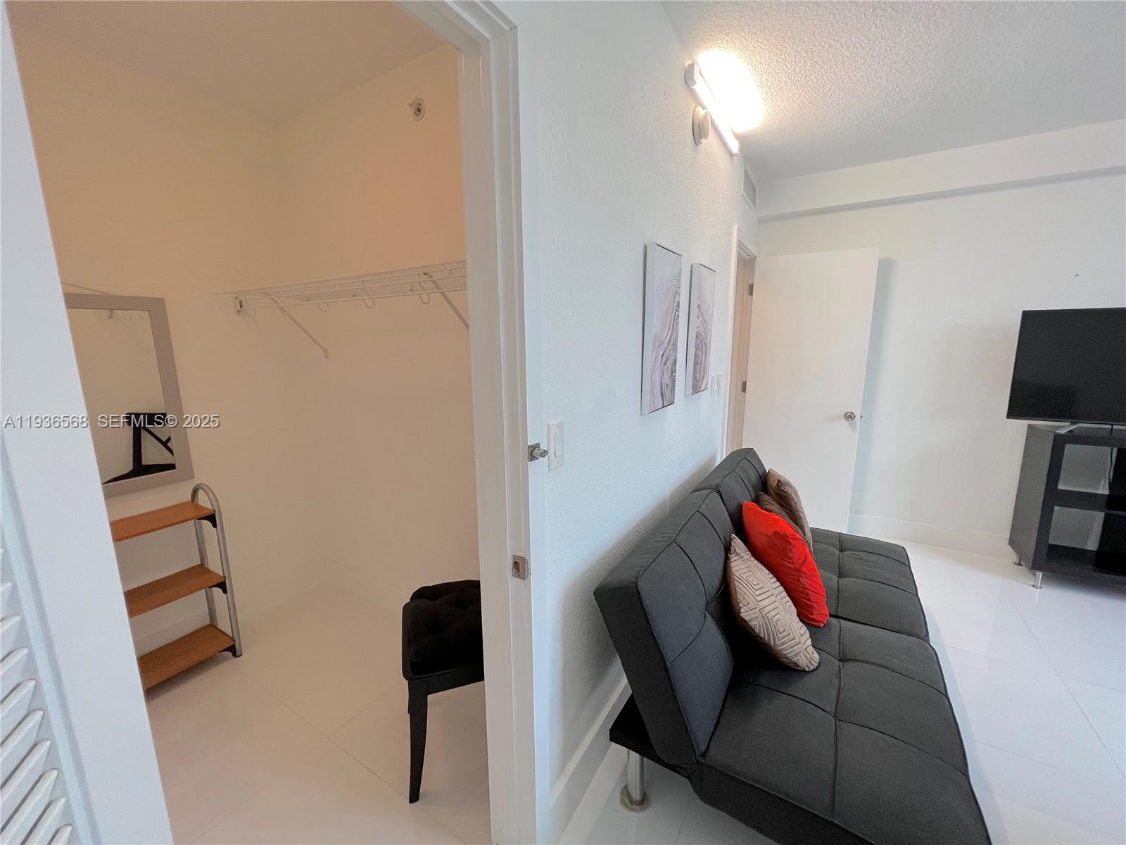 401 BLU OF NORTH BEACH CO - Residential