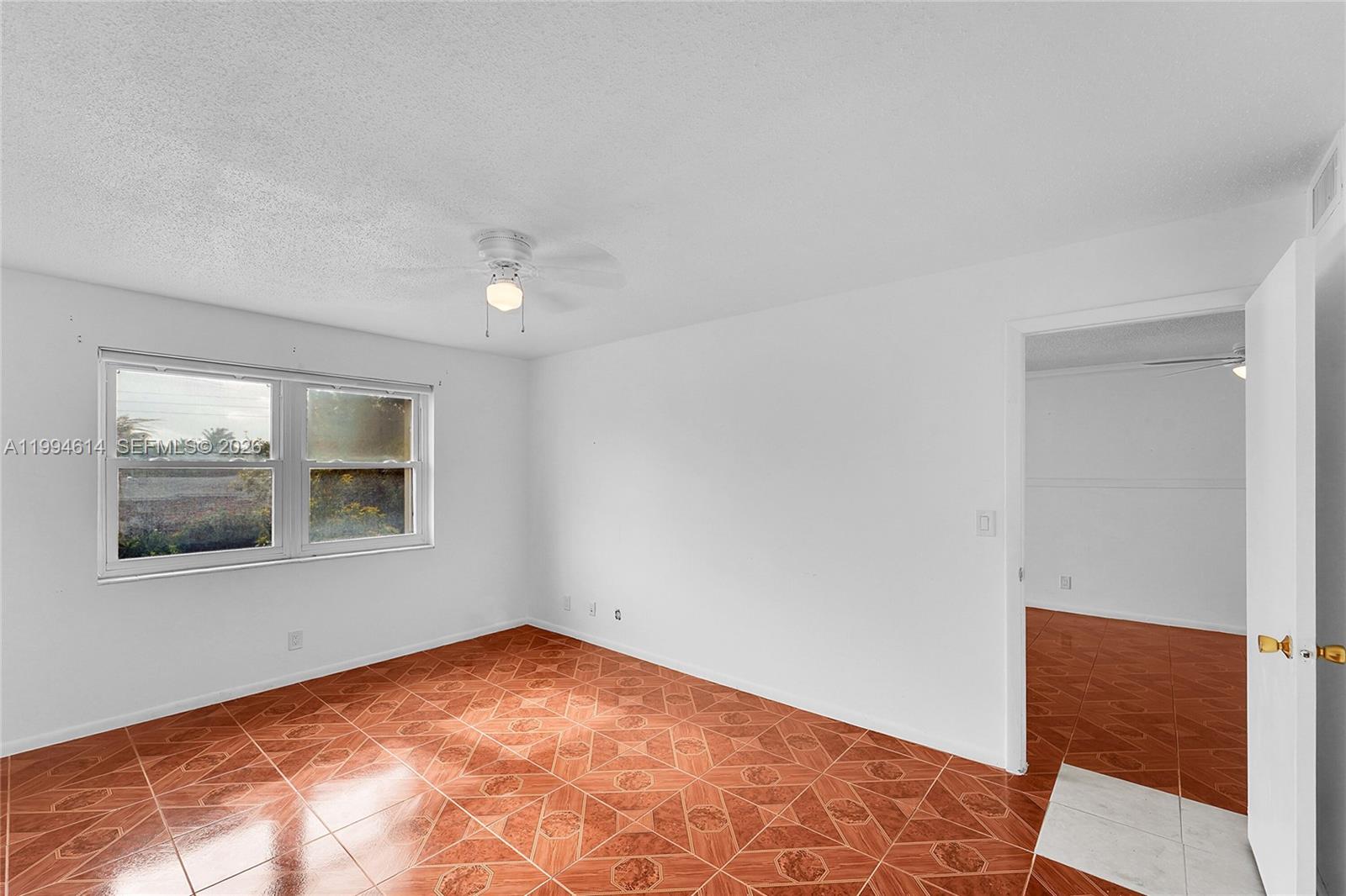 LAUDERDALE OAKS CONDO XIX - Residential