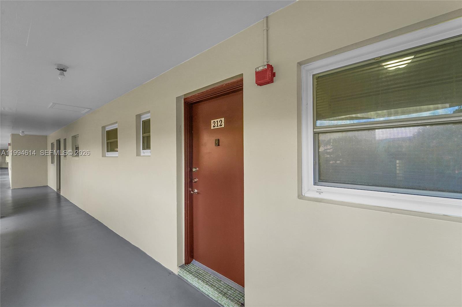 LAUDERDALE OAKS CONDO XIX - Residential