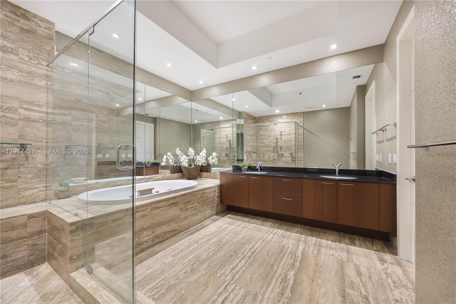 TDR TOWER III CONDO - Residential