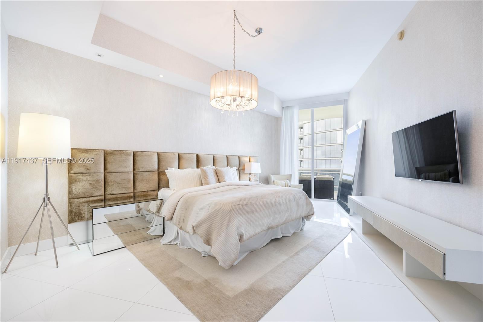 TDR TOWER III CONDO - Residential