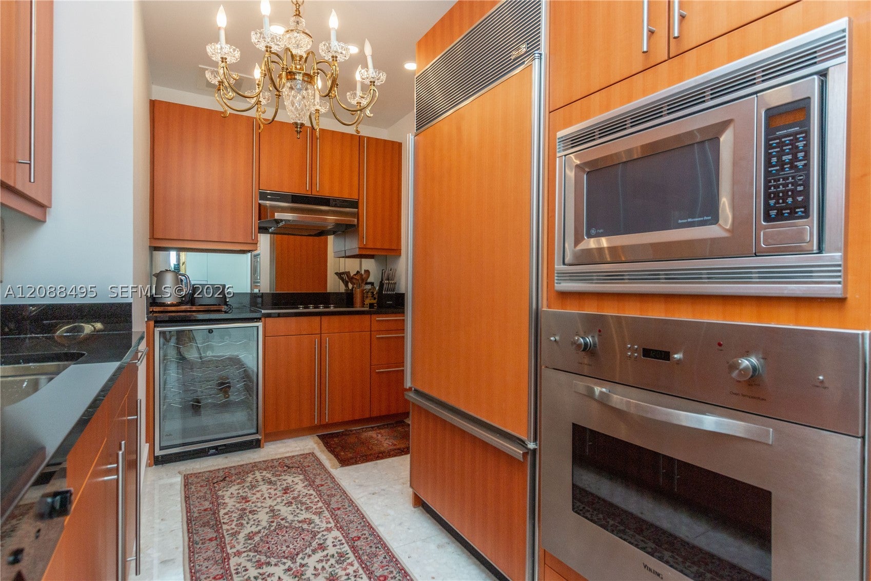 1425 BRICKELL AV 45D