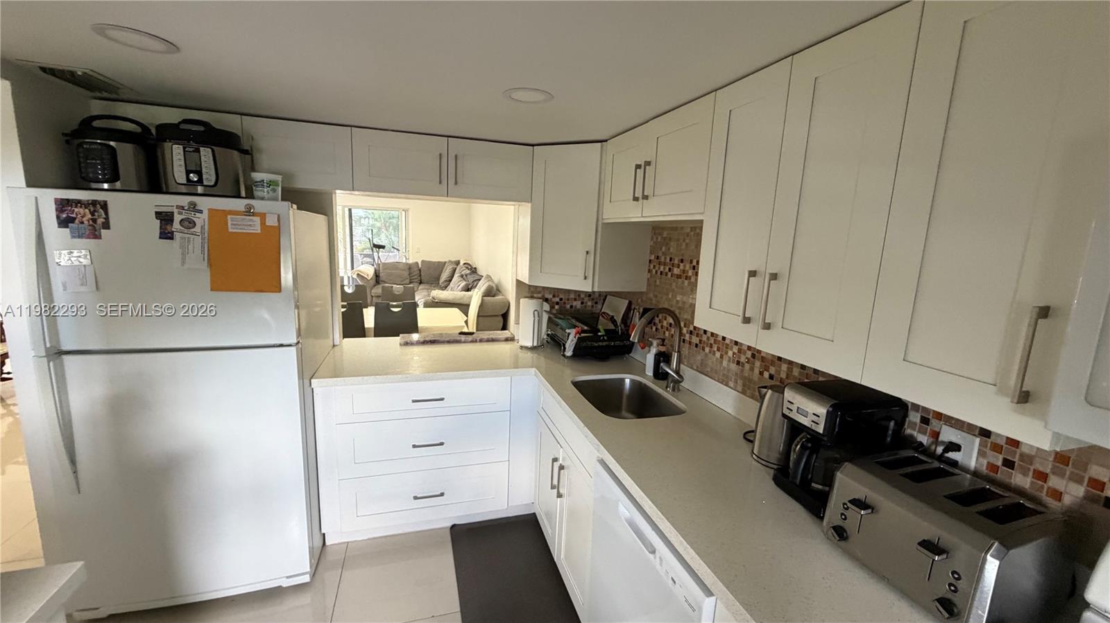 BOCA ENTRADA - Residential