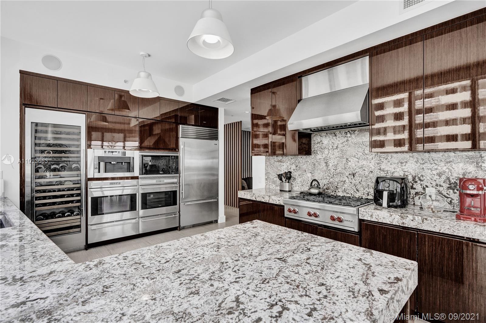 BAL HARBOUR NORTH SOUTH C - Residential