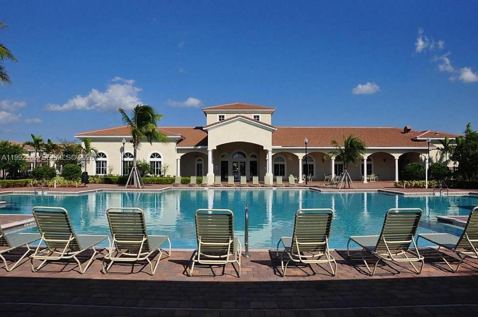 MANDARIN LAKES - Residential Lease
