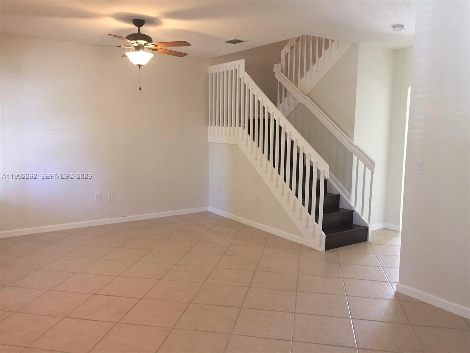 MANDARIN LAKES - Residential Lease