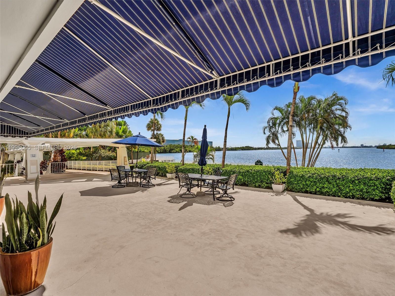 ARLEN HOUSE WEST CONDO - Residential