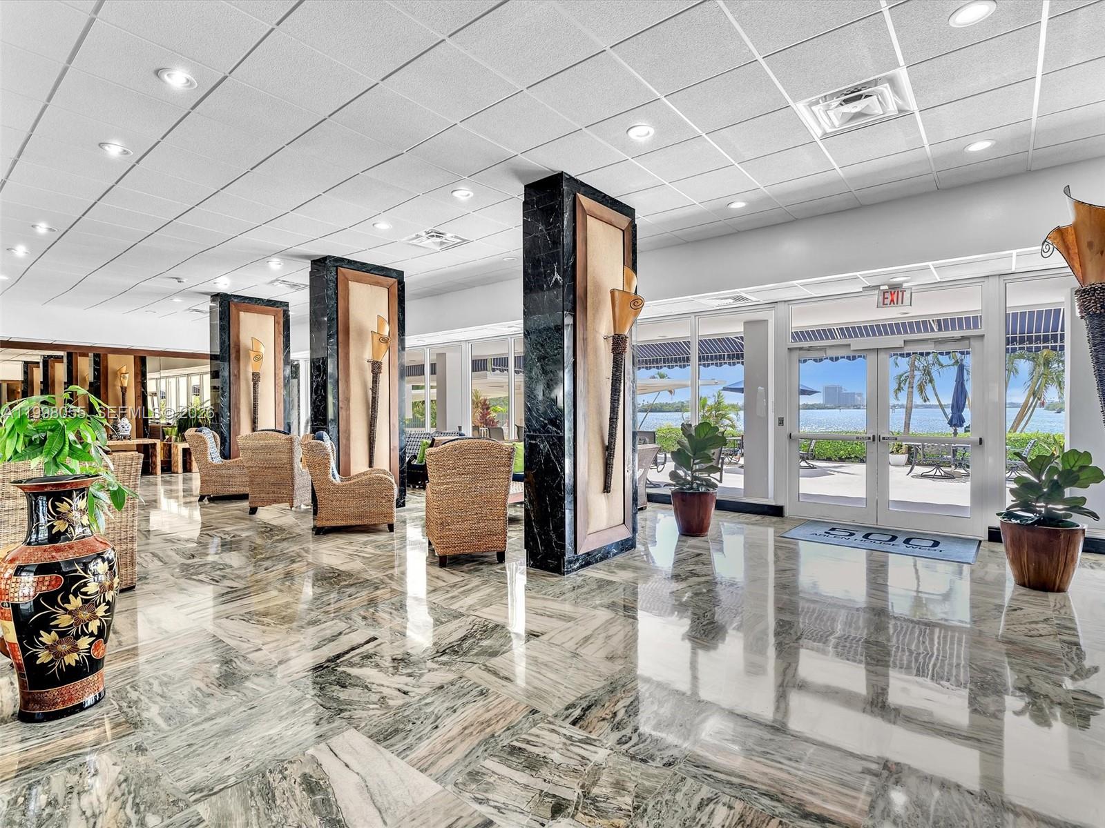 ARLEN HOUSE WEST CONDO - Residential