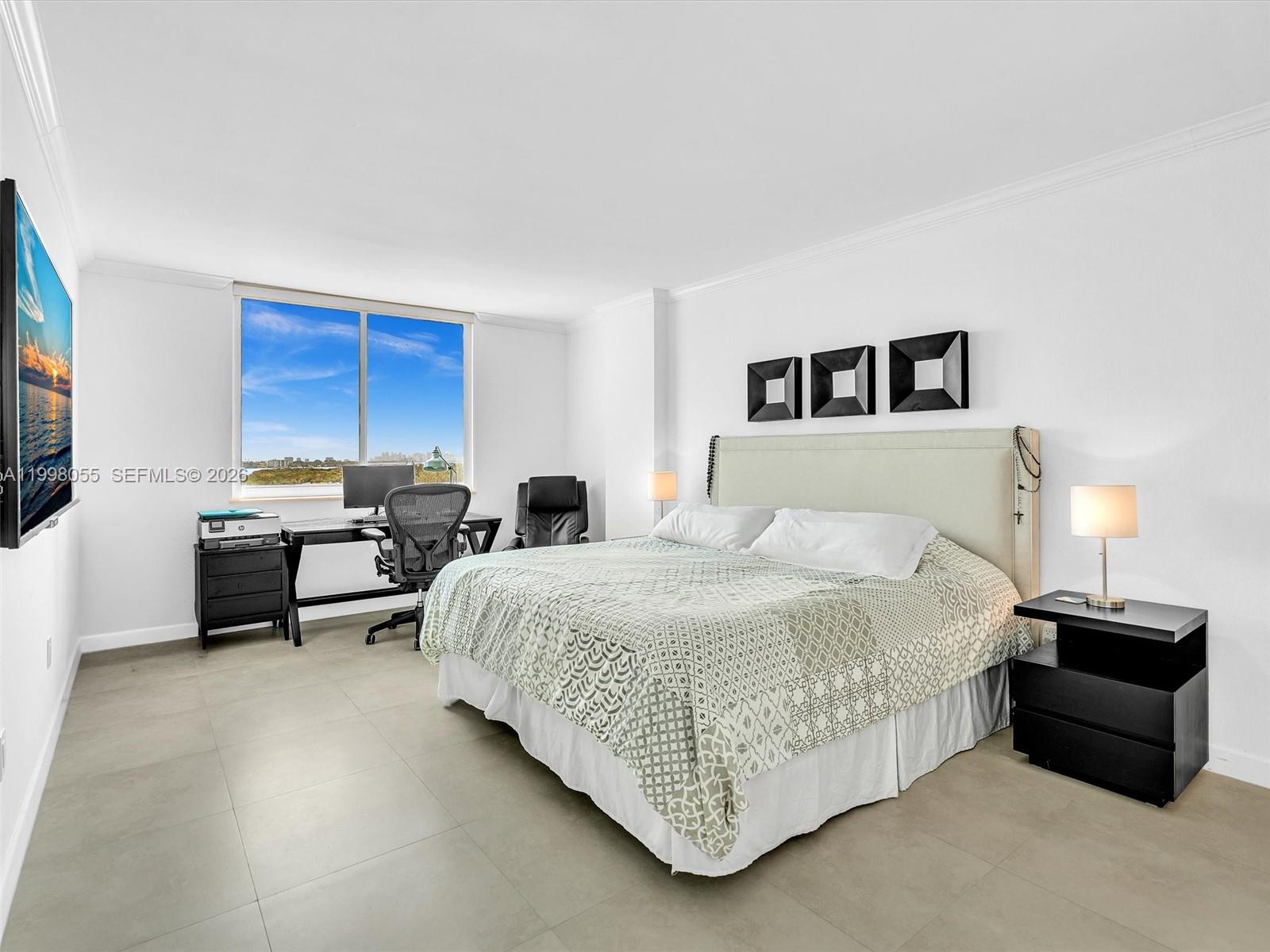 ARLEN HOUSE WEST CONDO - Residential