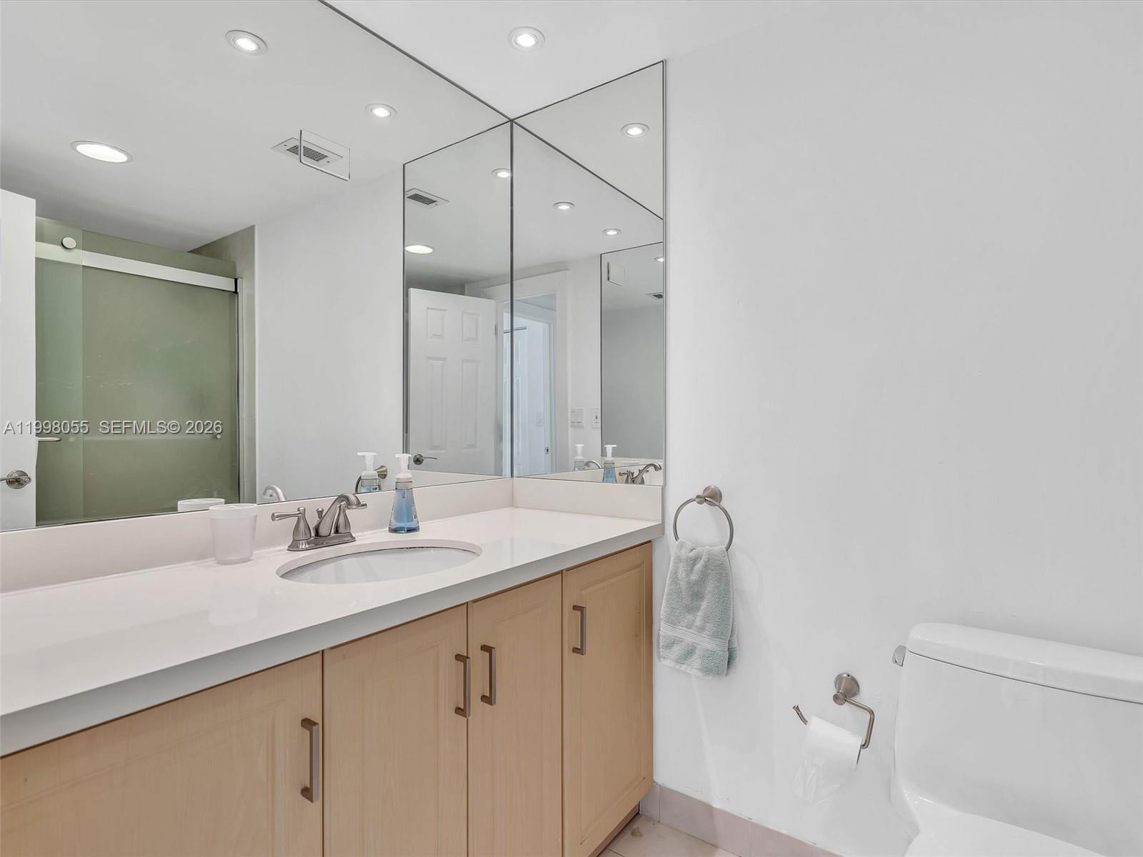 ARLEN HOUSE WEST CONDO - Residential