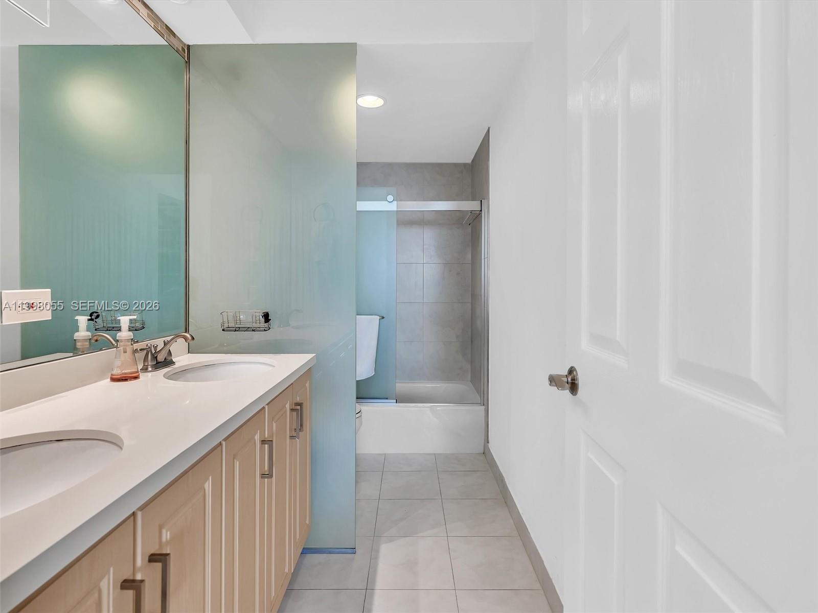 ARLEN HOUSE WEST CONDO - Residential