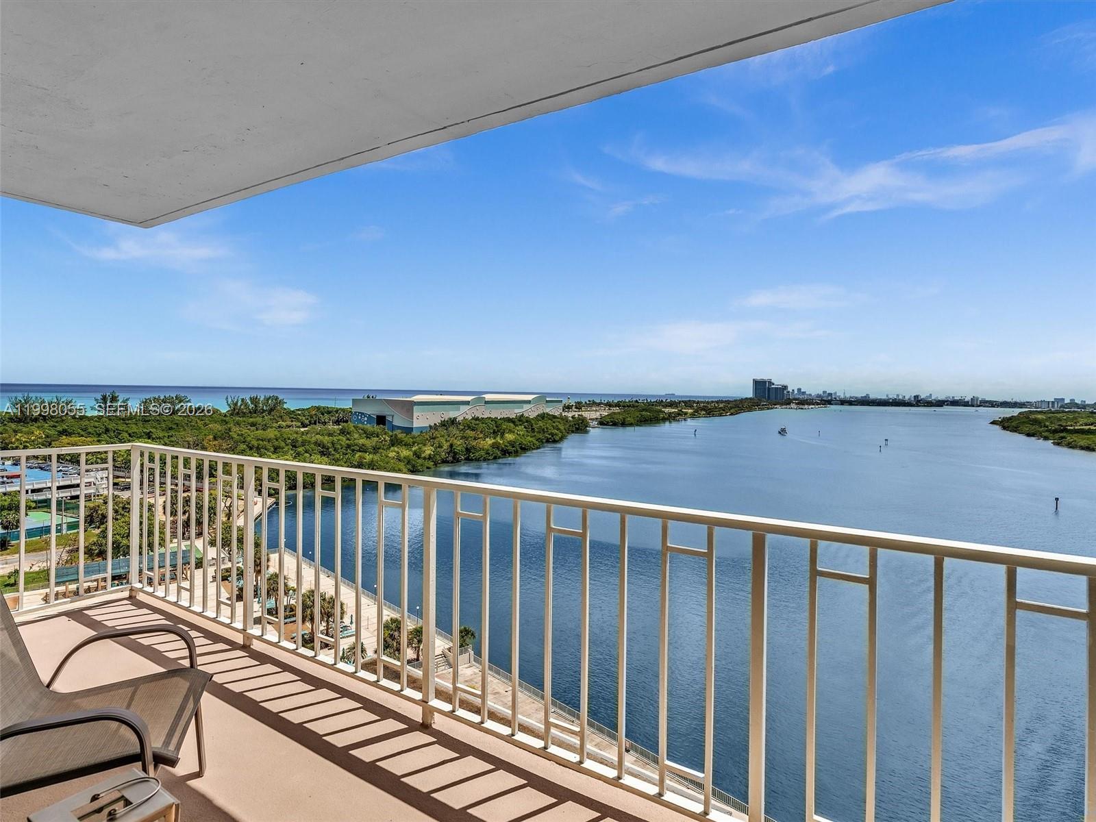 ARLEN HOUSE WEST CONDO - Residential