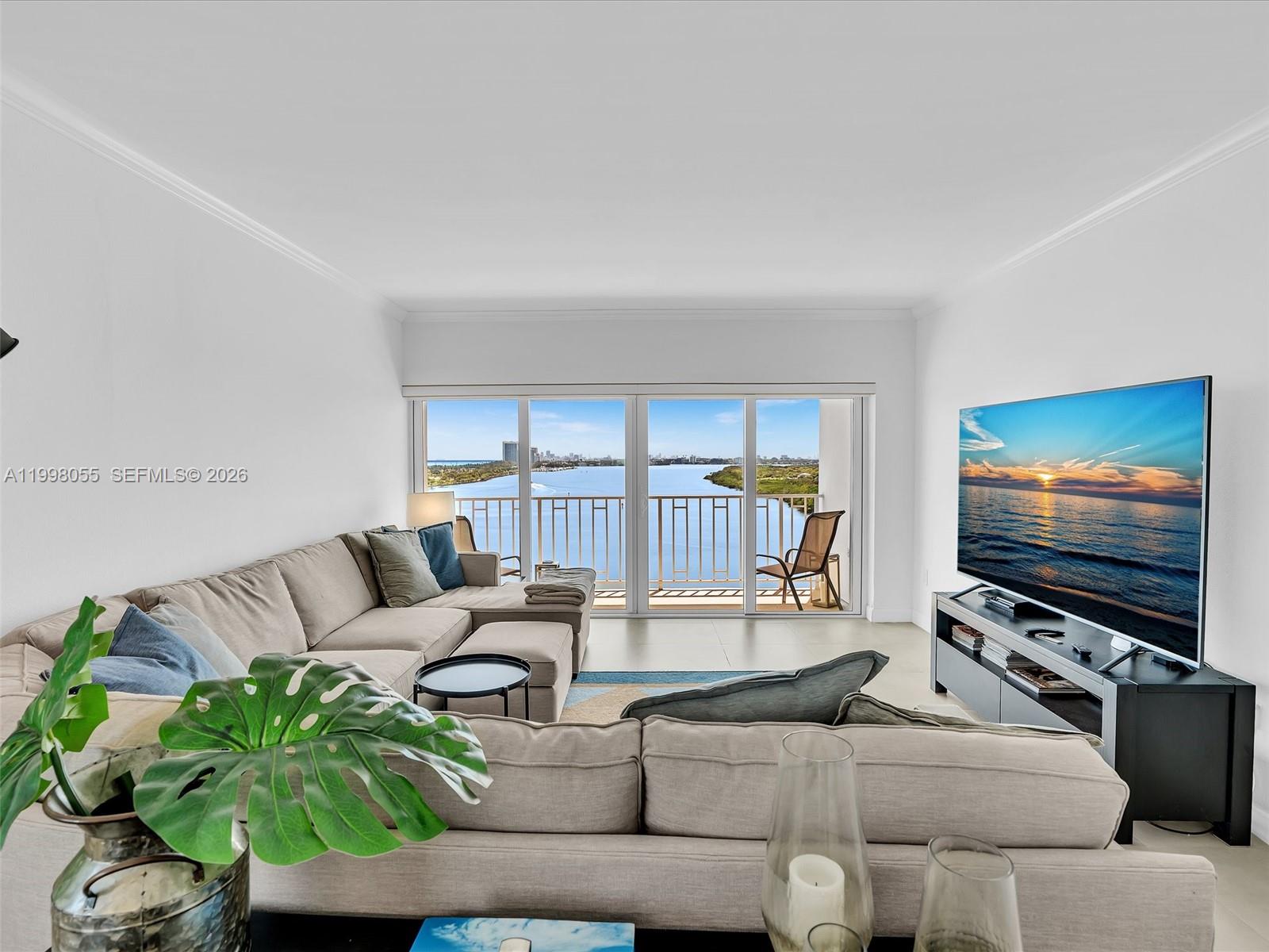 ARLEN HOUSE WEST CONDO - Residential