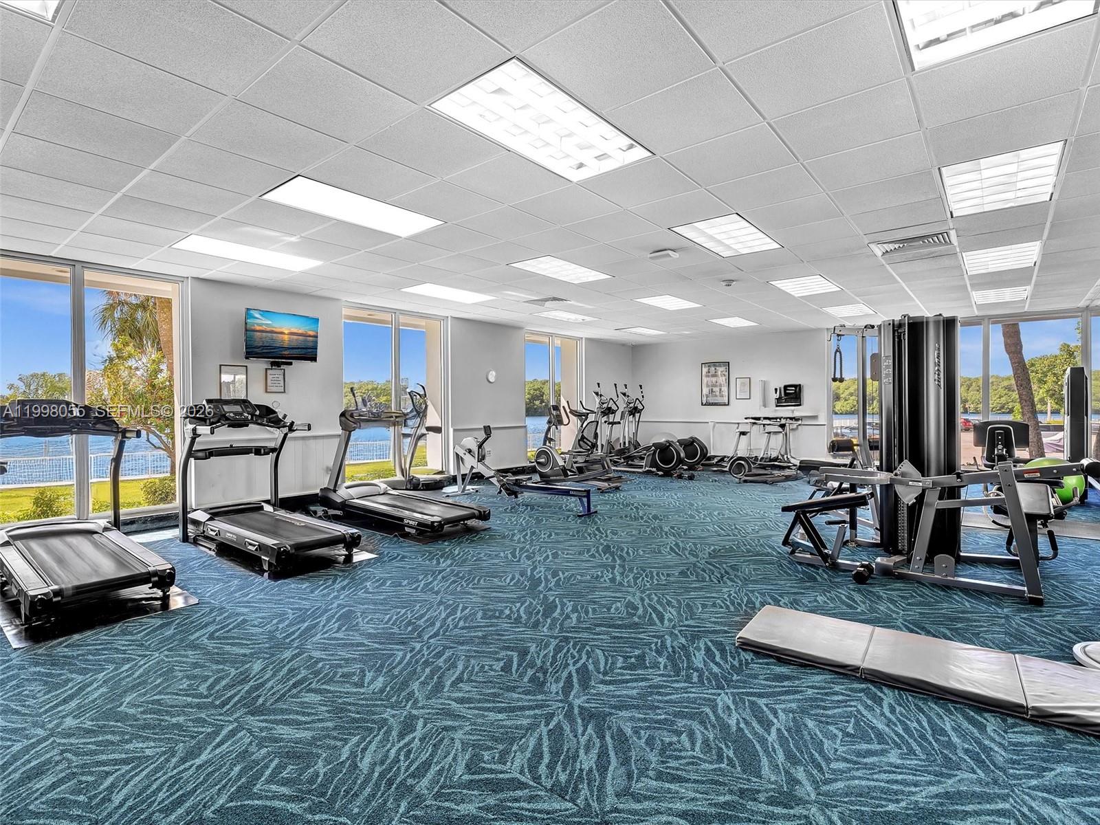 ARLEN HOUSE WEST CONDO - Residential