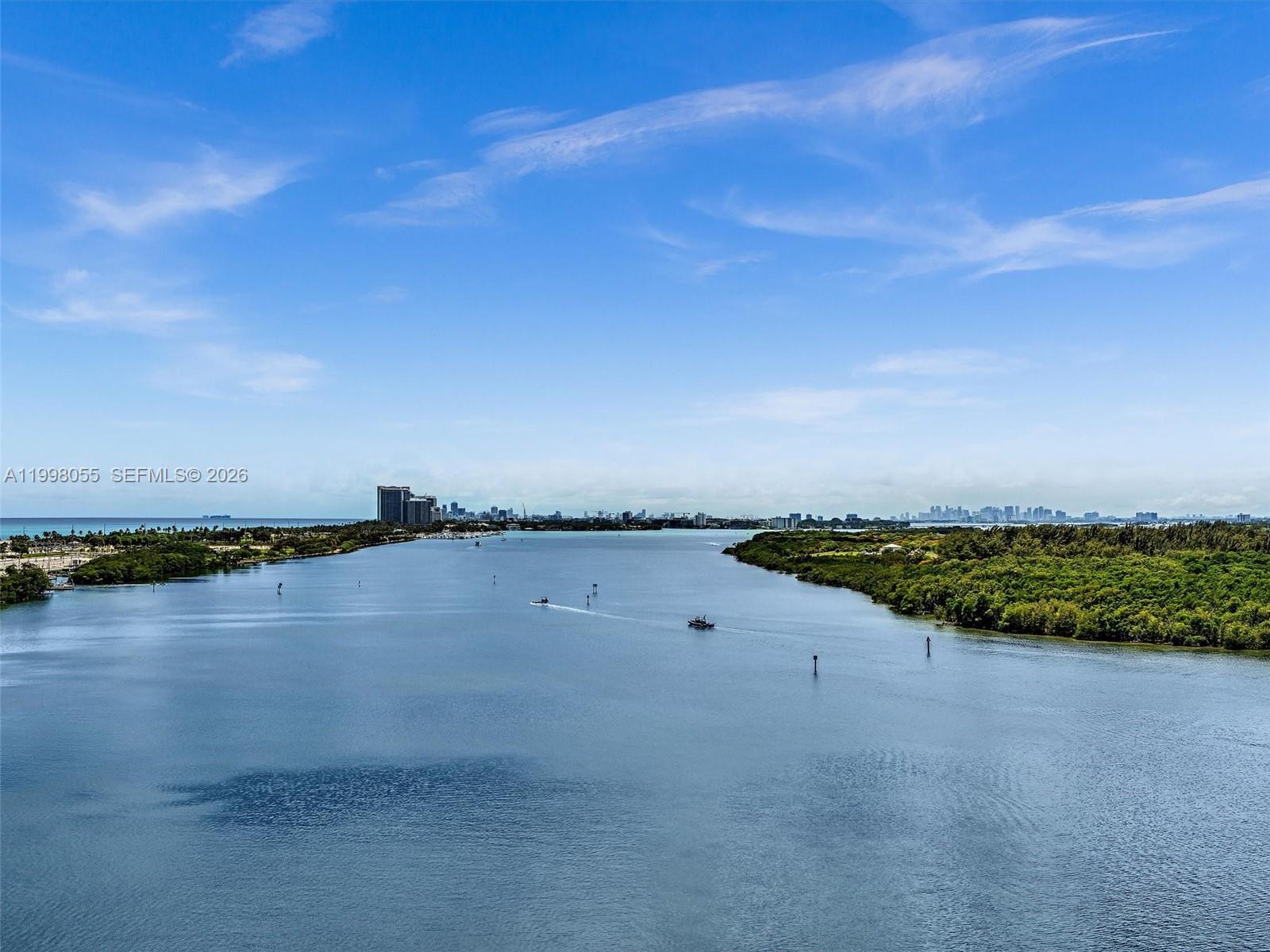 ARLEN HOUSE WEST CONDO - Residential