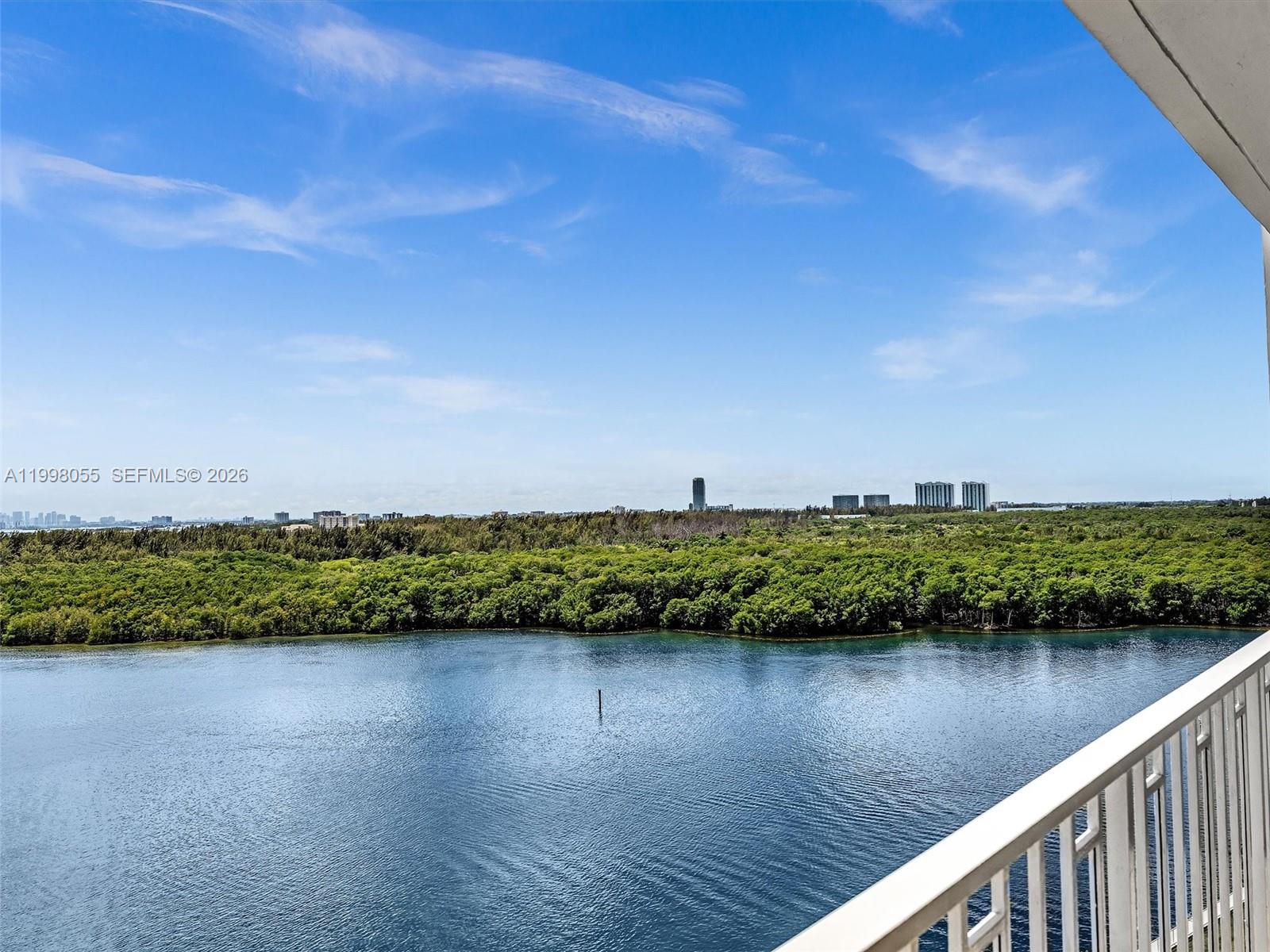 ARLEN HOUSE WEST CONDO - Residential