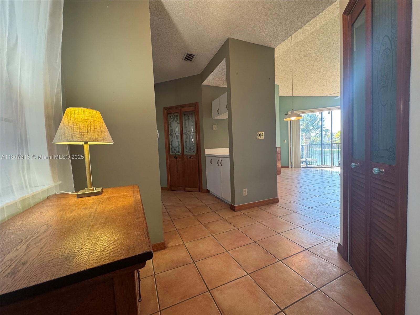 CELEBRATION POINT CONDO N - Residential