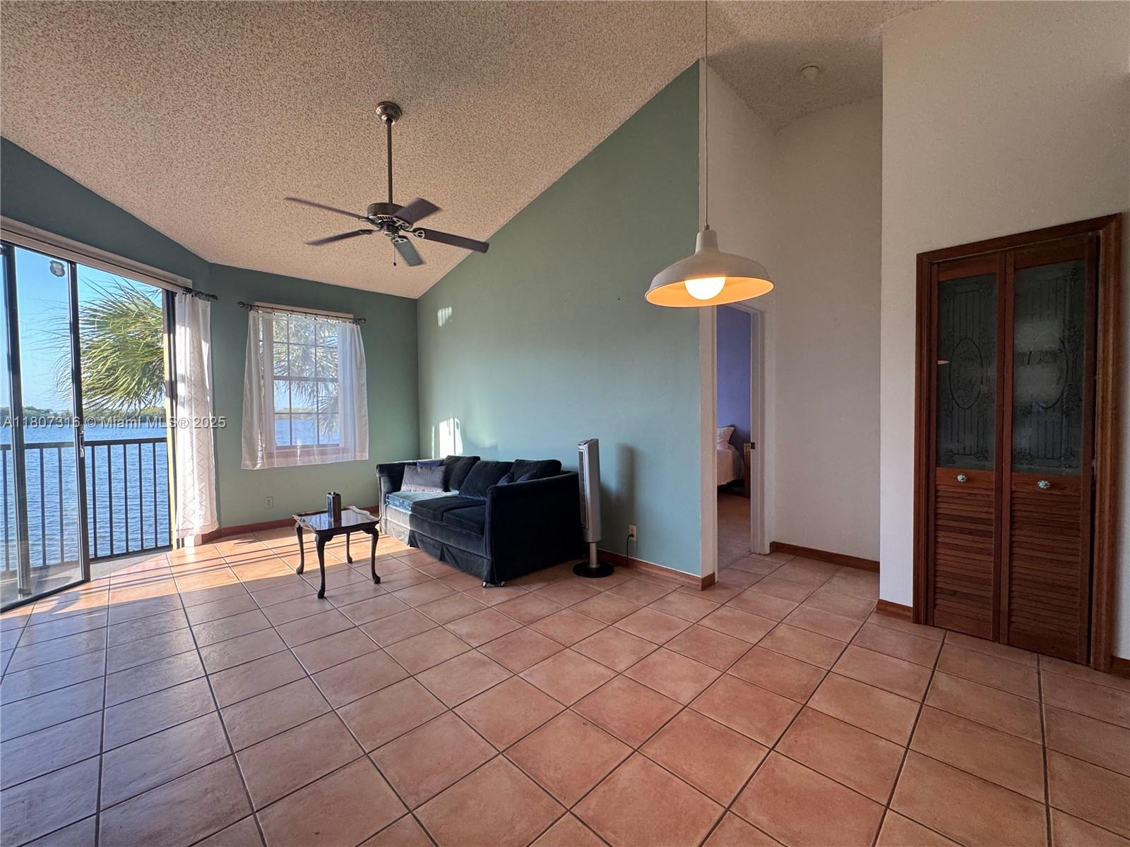 CELEBRATION POINT CONDO N - Residential