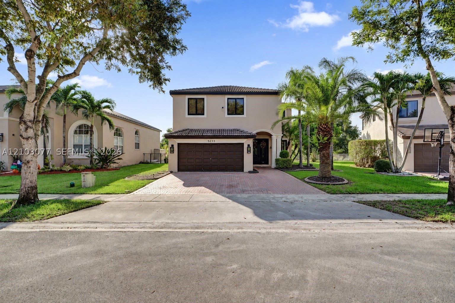 View photos, virtual tours, details... 5233 SW 157th Ln
