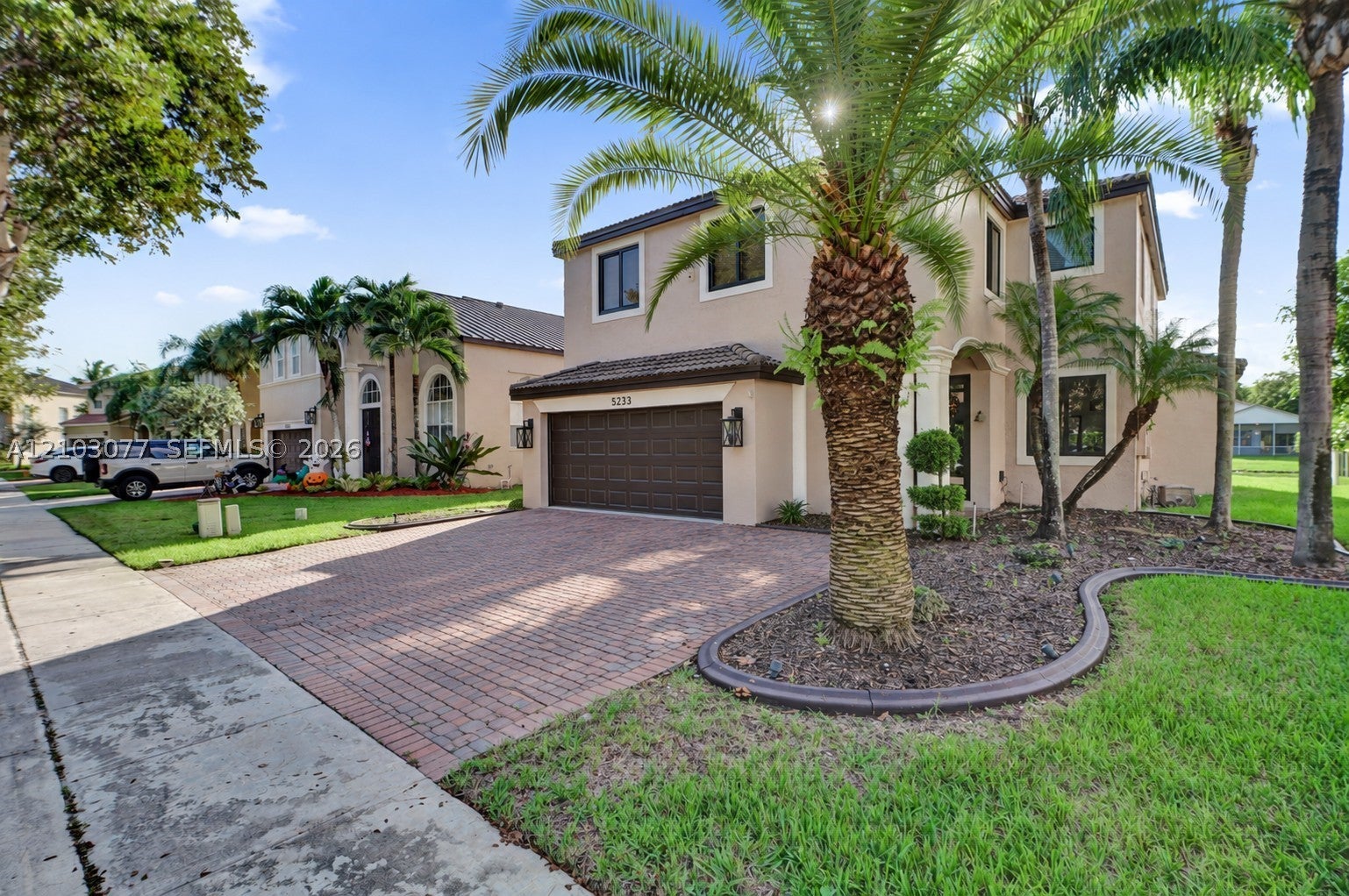 View photos, virtual tours, details... 5233 SW 157th Ln