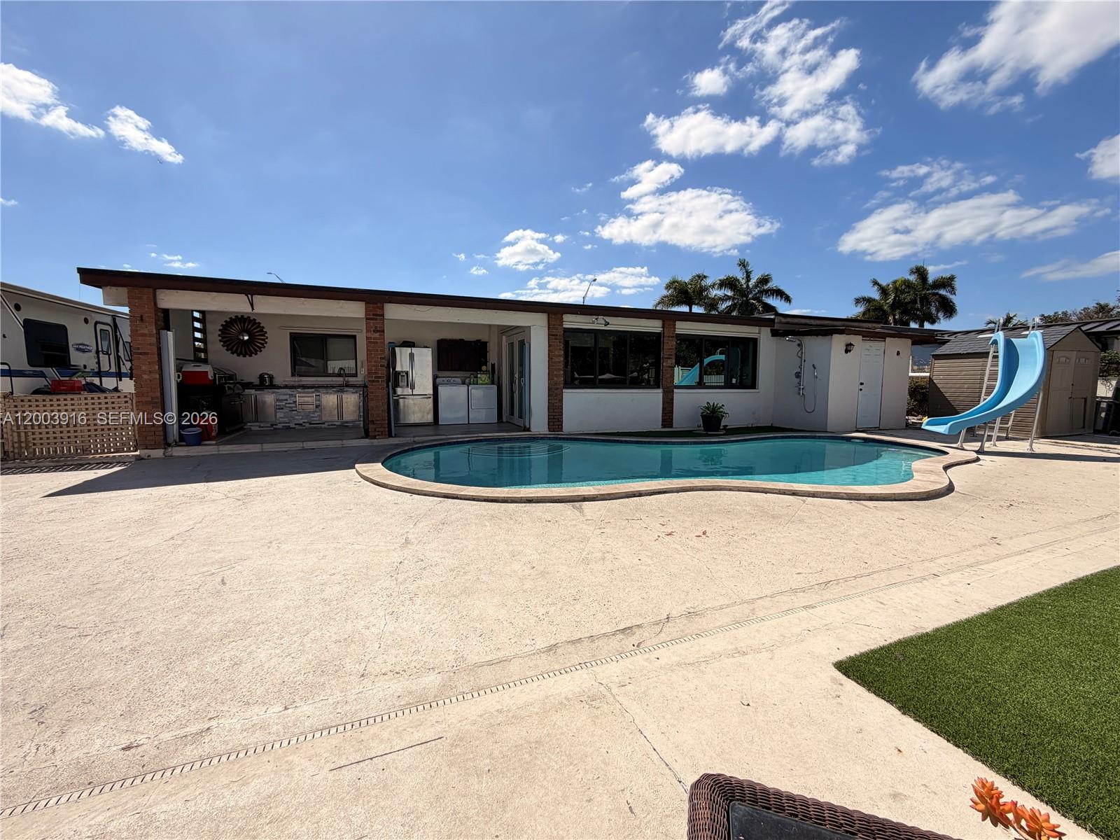 ROYALE GREEN SEC FOUR - Residential