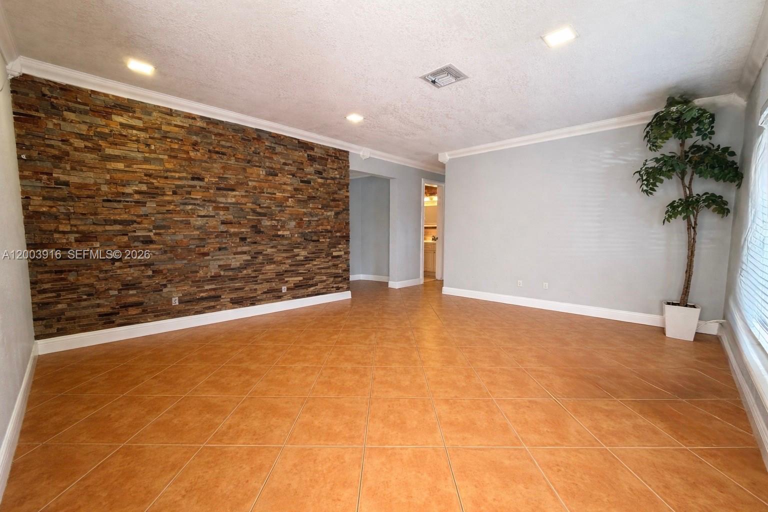 ROYALE GREEN SEC FOUR - Residential