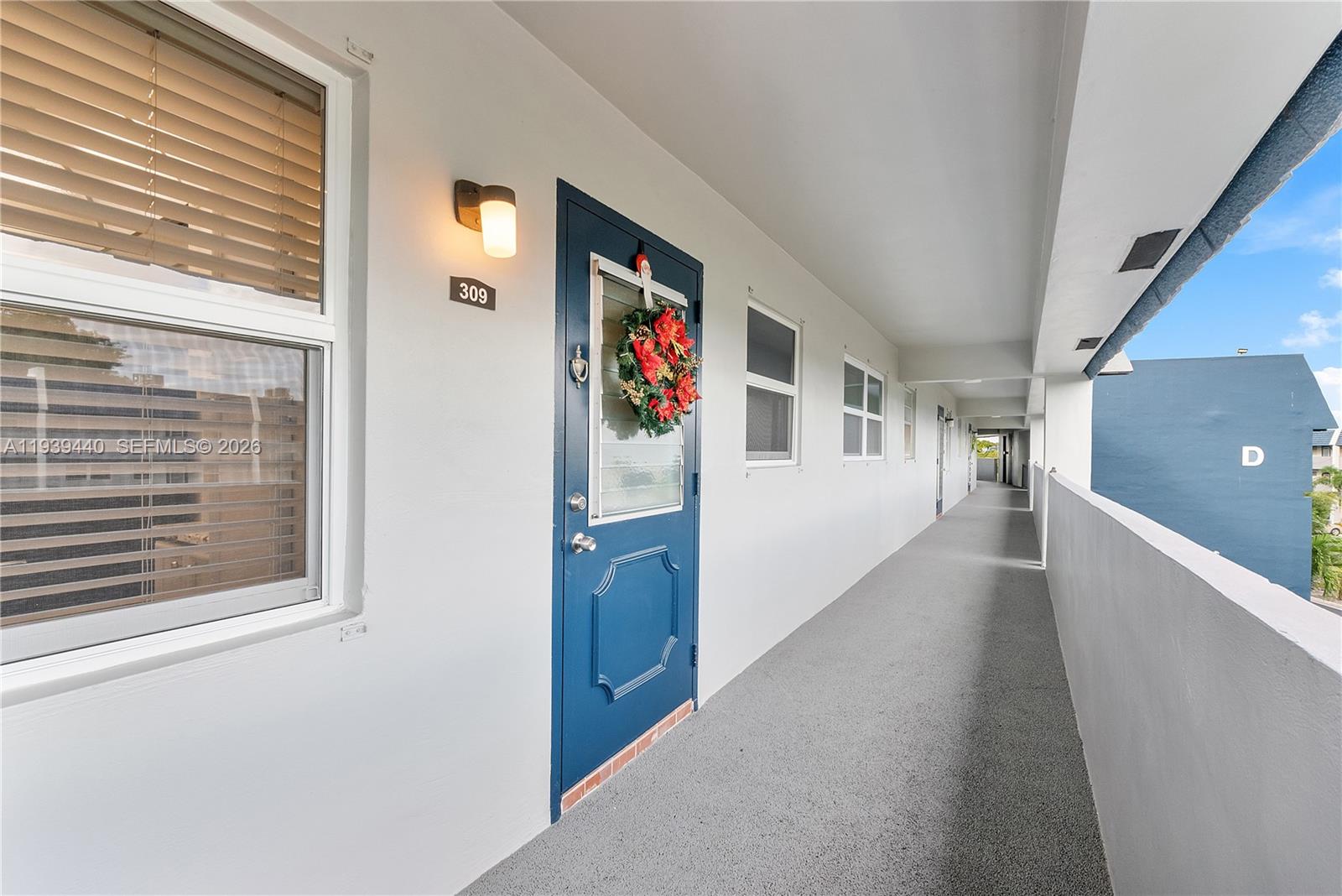 ORIOLE GOLF & TENNIS CLUB - Residential