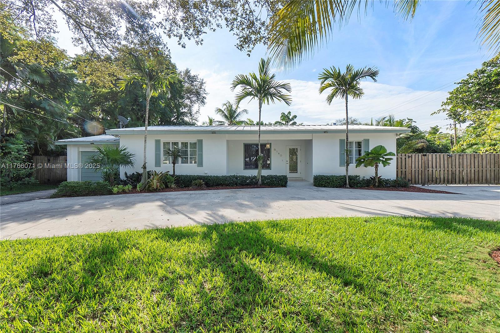 Rental Property at 6140 Sw 78th St, South Miami, Miami-Dade County, Florida - Bedrooms: 4 
Bathrooms: 3  - $6,950 MO.