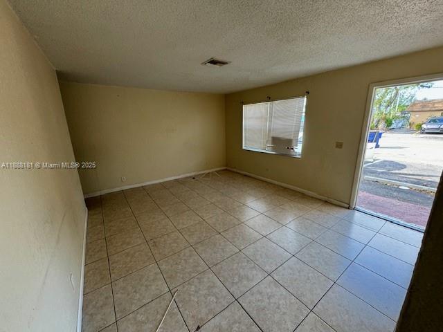 LAUDERDALE NORTH PARK SEC - Residential Lease