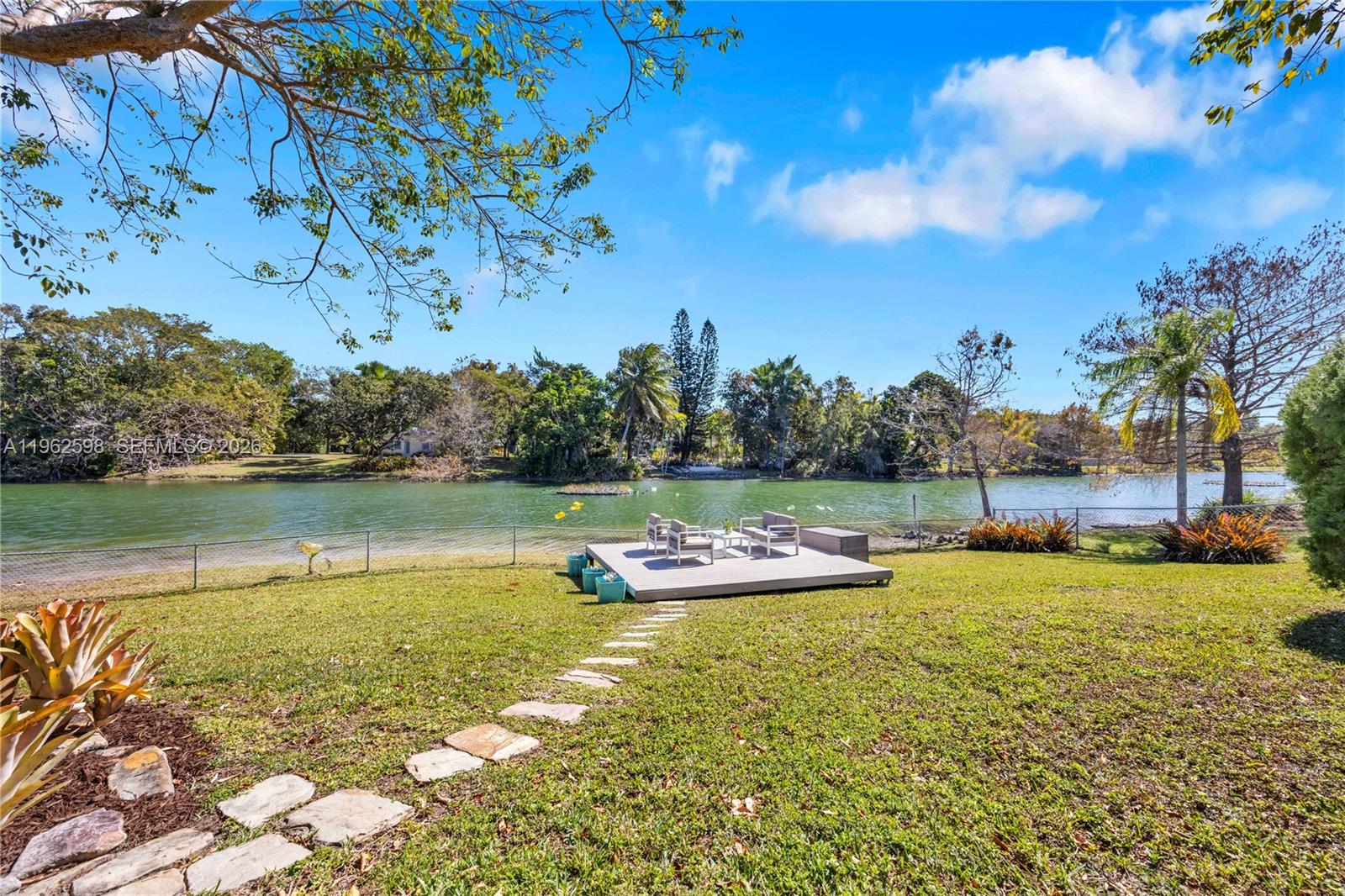 OAKRIDGE ESTATES SEC 3 - Residential