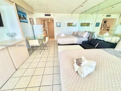 Tiny photo for 19201 Collins Ave #606, Sunny Isles Beach, FL 33160 (MLS # A12044403)