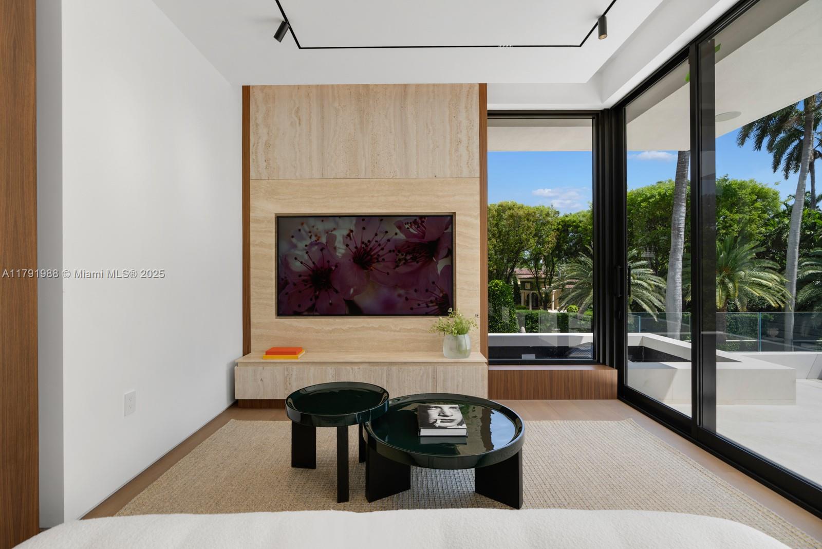 SUNSET ISLANDS ISLAND NO 2 - Residential