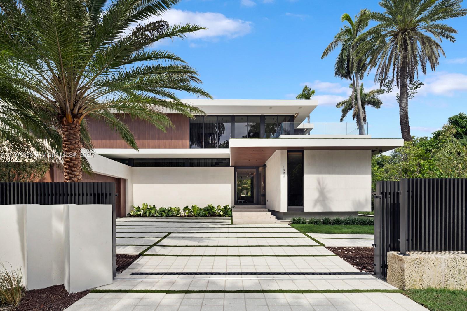 SUNSET ISLANDS ISLAND NO 2 - Residential