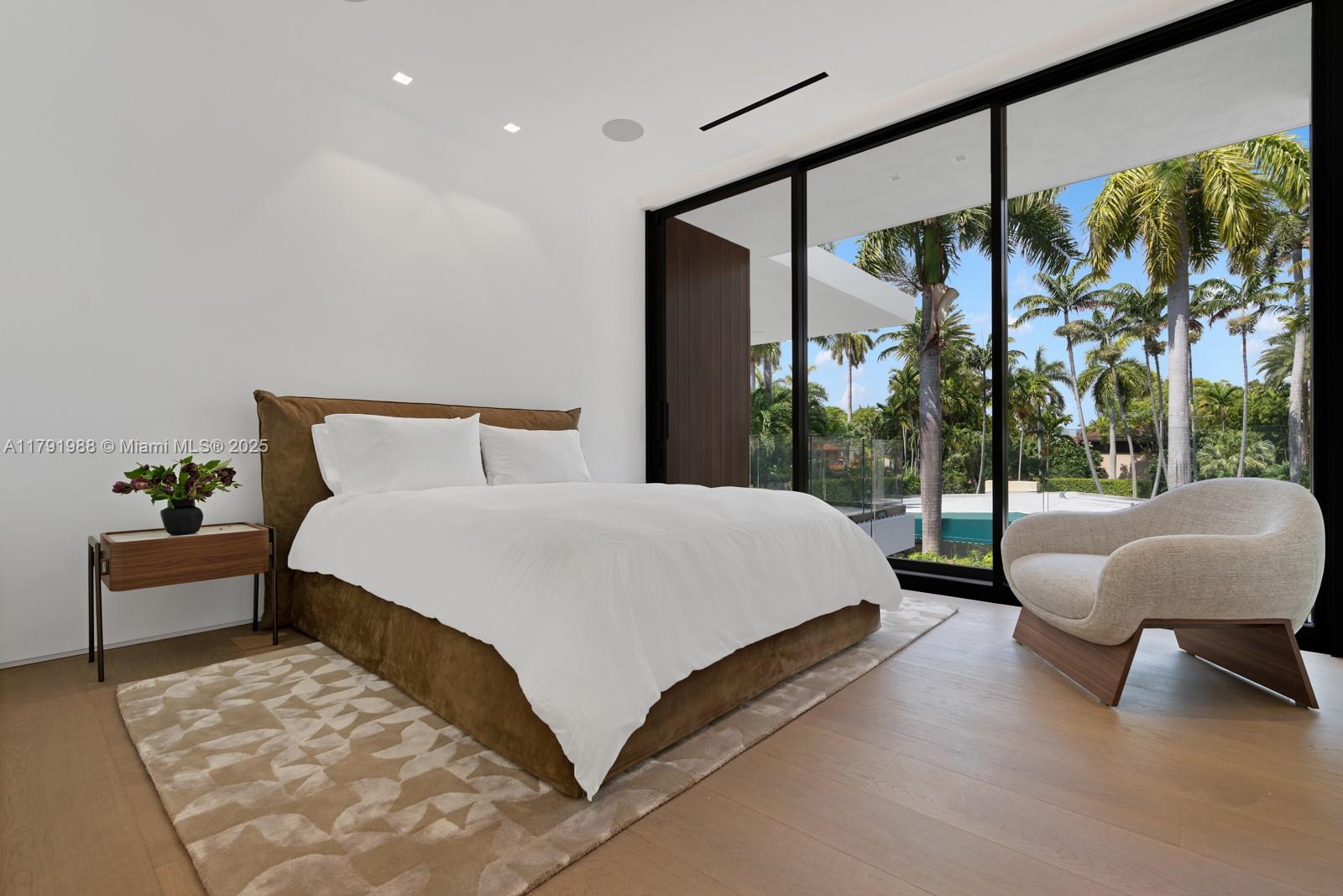 SUNSET ISLANDS ISLAND NO 2 - Residential