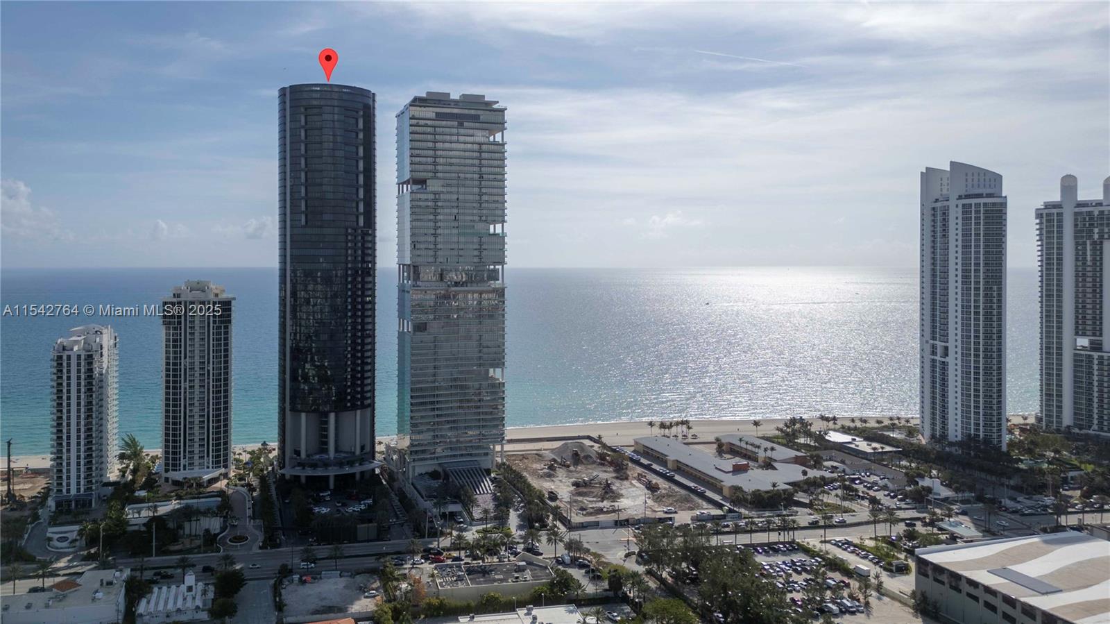 18555 COLLINS AVENUE COND - Residential