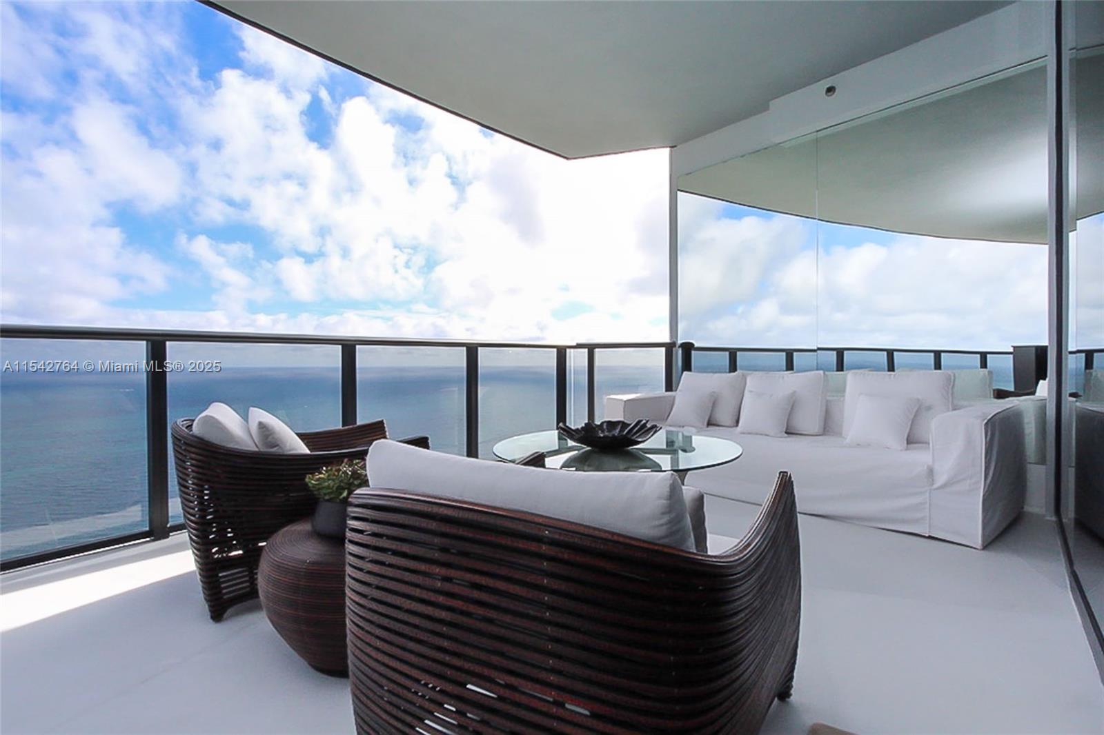 18555 COLLINS AVENUE COND - Residential