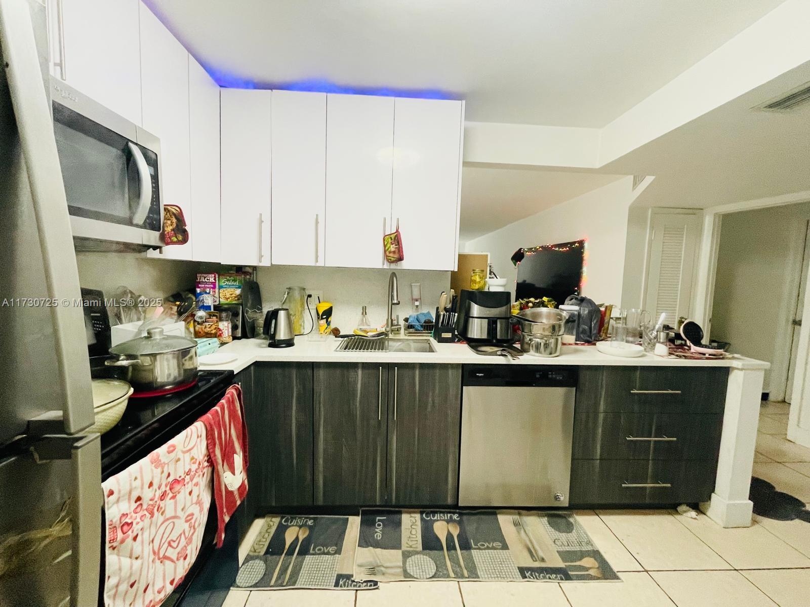 Property for Sale at 1401 Ne 191st St D112, Miami, Broward County, Florida - Bedrooms: 1 
Bathrooms: 2  - $180,000