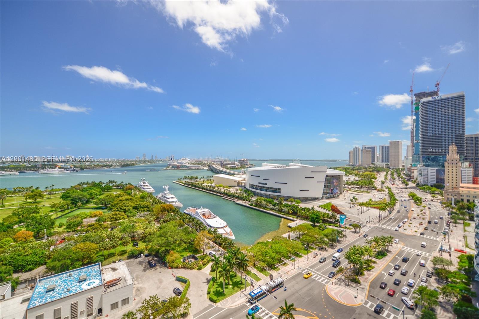 900 Biscayne Blvd 2104